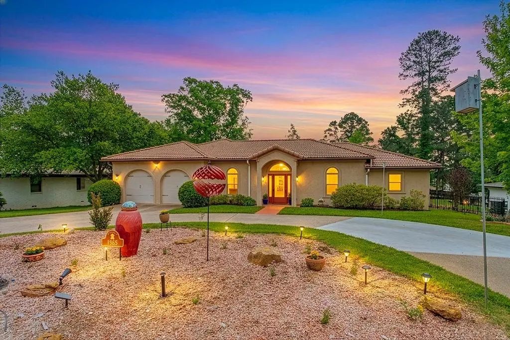 1363 Bridle Path Lane, Hideaway