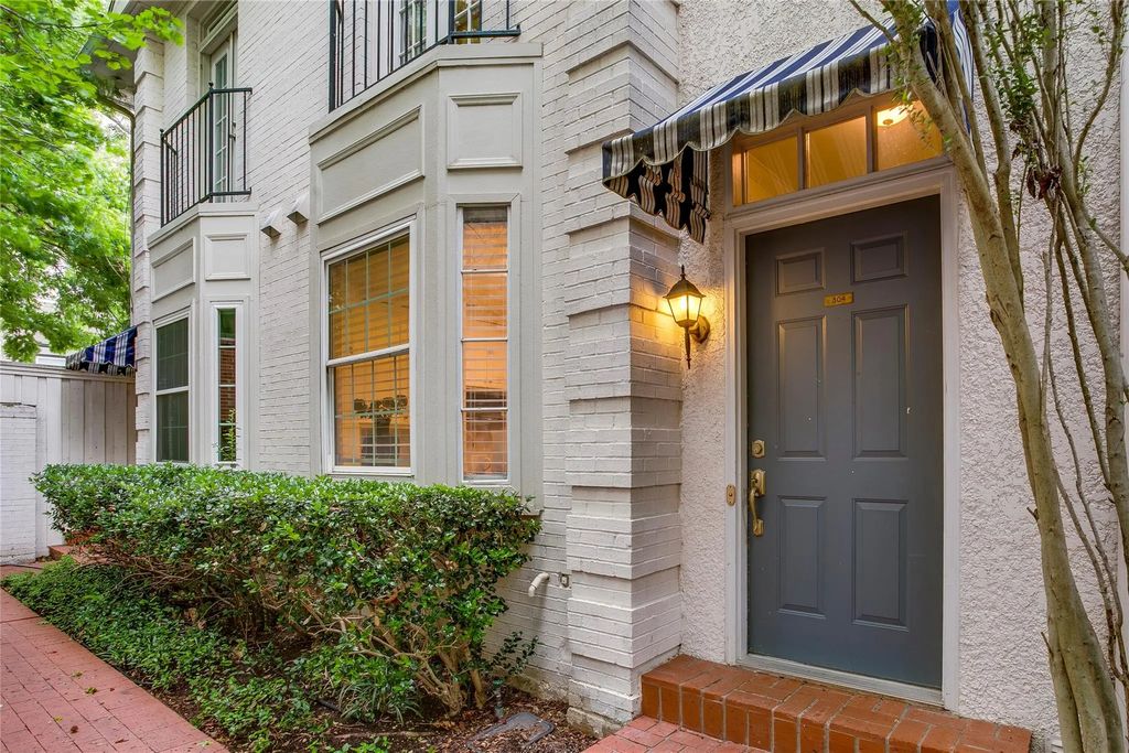 4424 Holland Avenue 304, Dallas