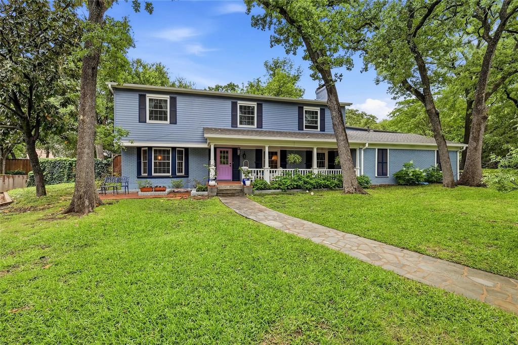 2110 Emerson Circle, Denton