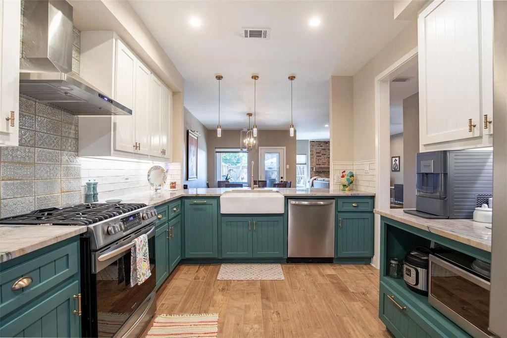12423 Montego Plaza, Dallas