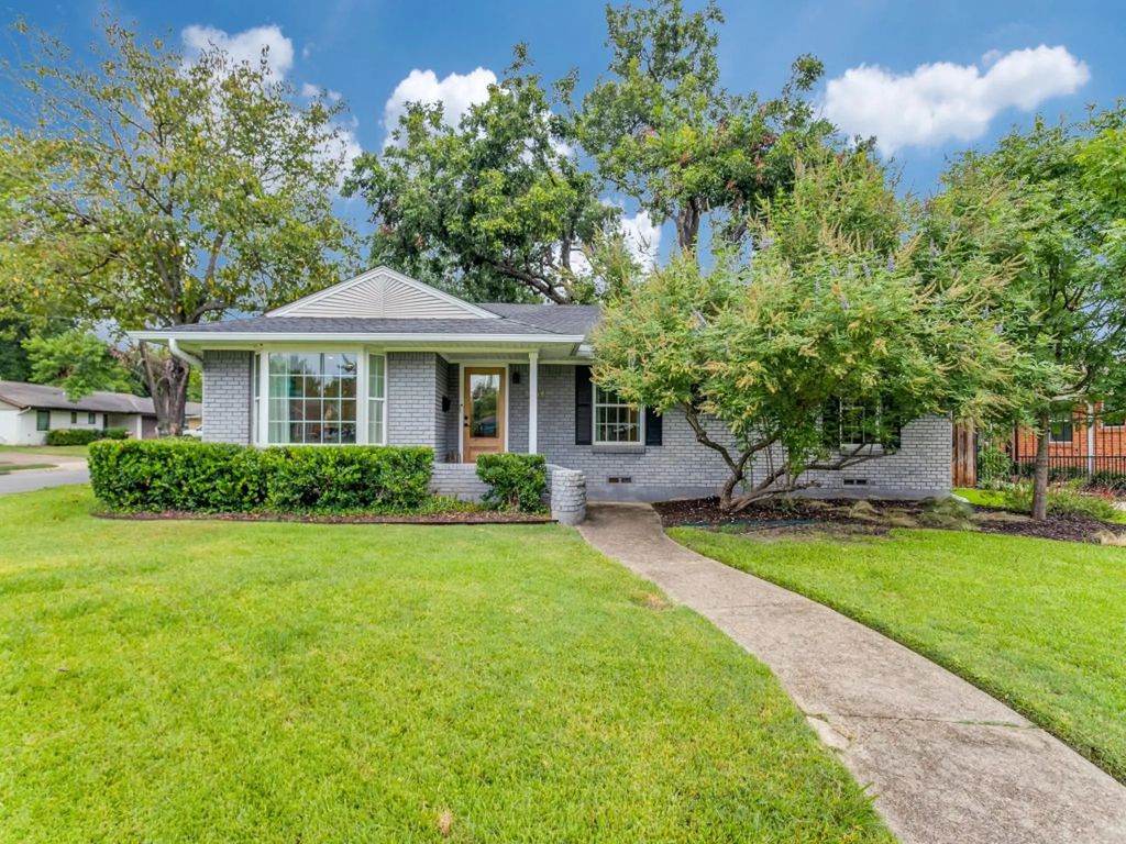 7105 Bennington Drive, Dallas