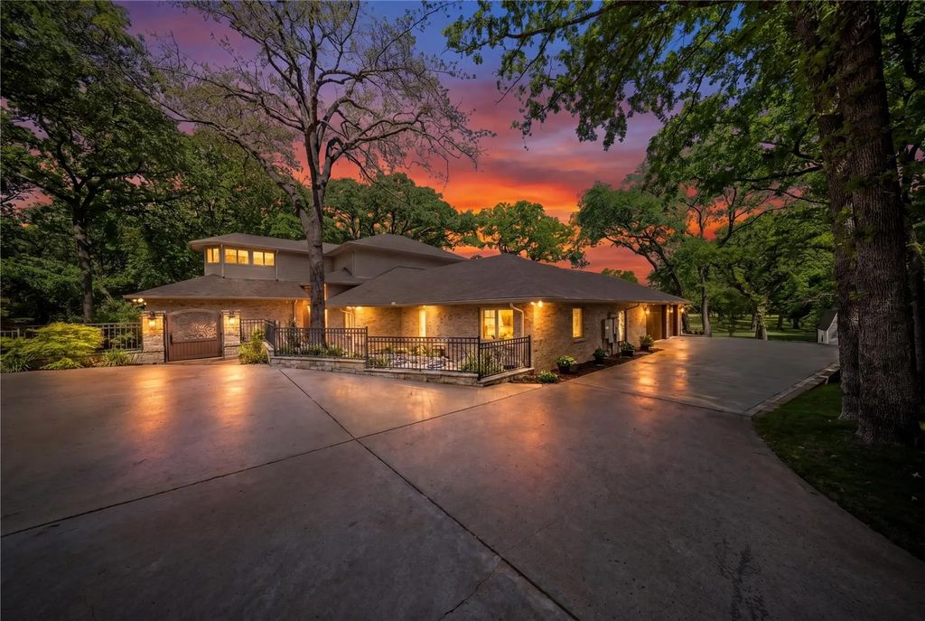 7312 Hix Court, Colleyville