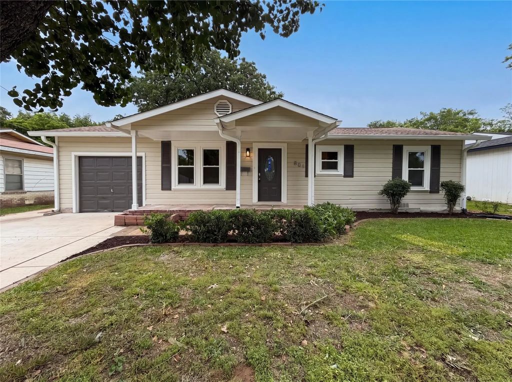 801 Cannon Drive, Euless