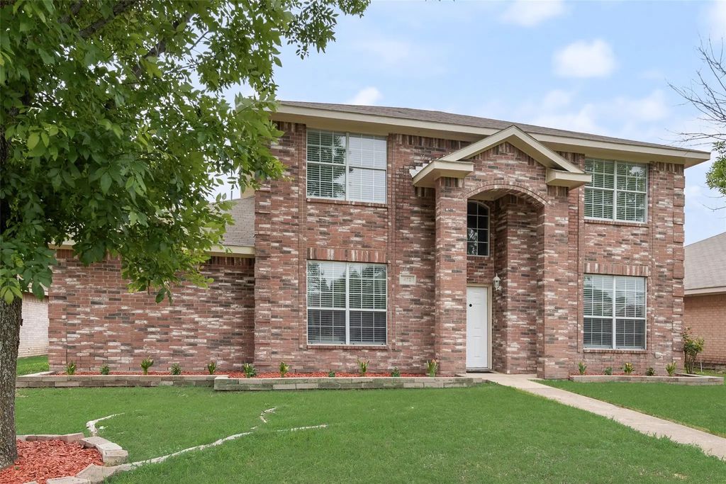 472 Round Rock Road, Cedar Hill