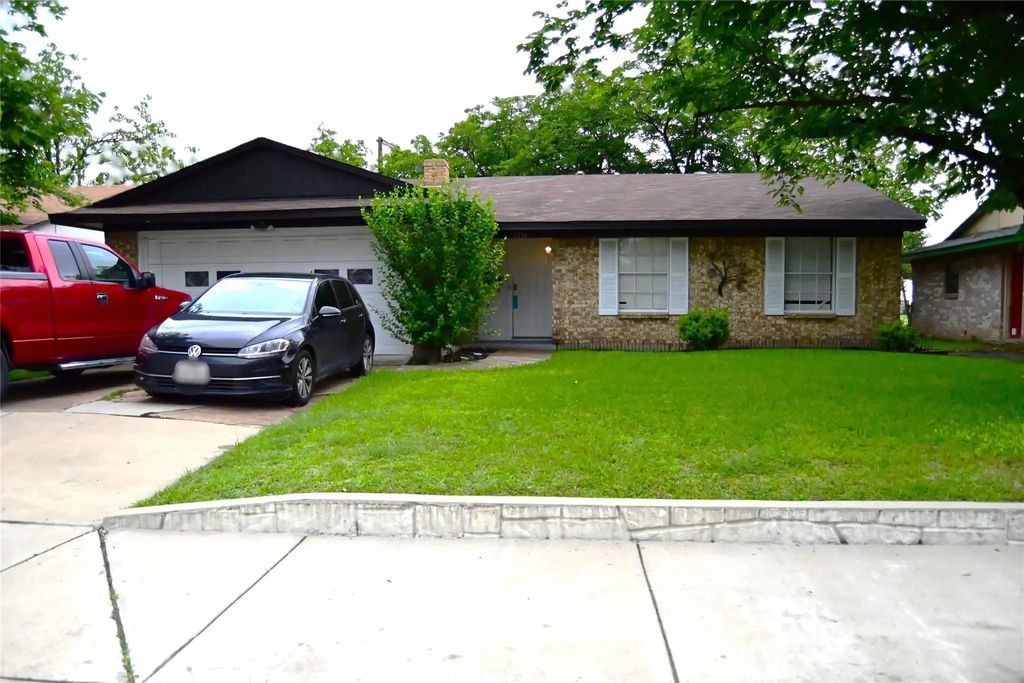 2216 Motley Drive, Mesquite