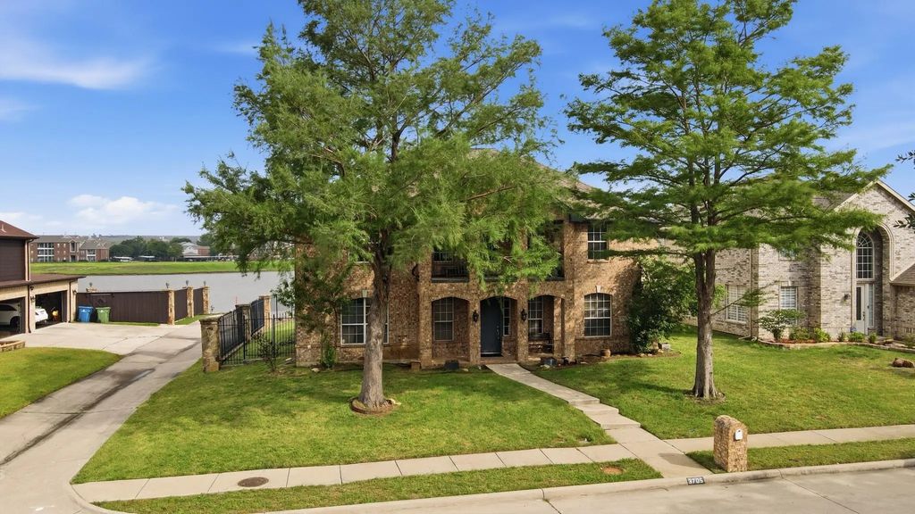 3705 Menard Drive, Carrollton