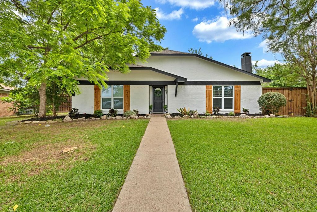 3812 Grecian Court, Plano