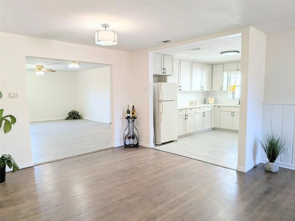 3051 Utah Avenue, Dallas