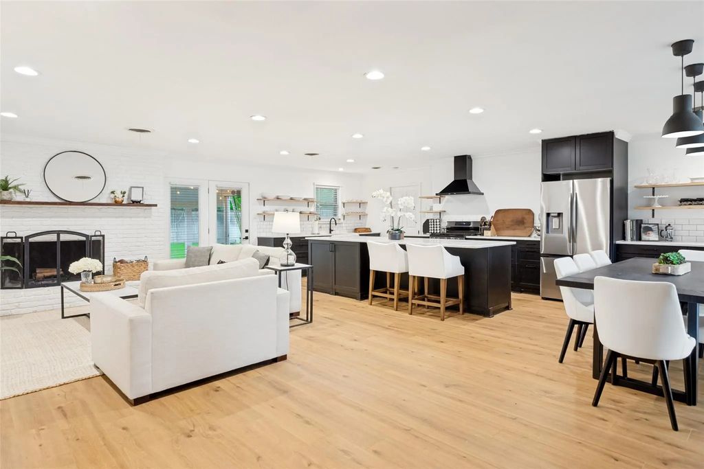 5652 Wimbleton Way, Fort Worth