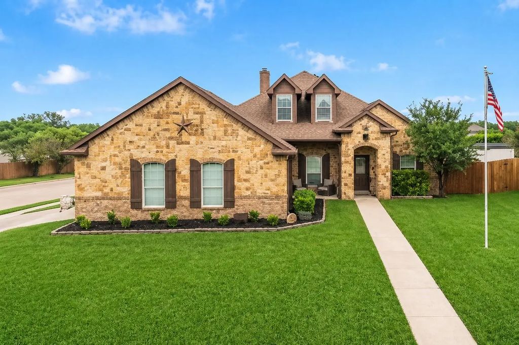 1548 Salado Trail, Weatherford