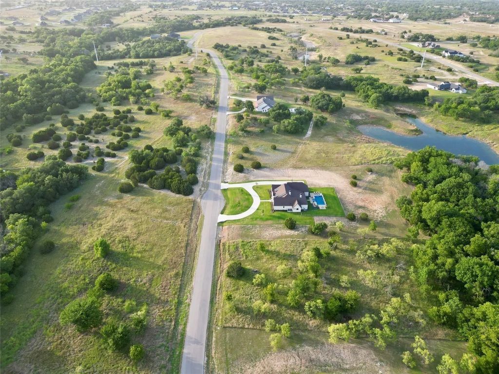 2051 Woodland, Weatherford