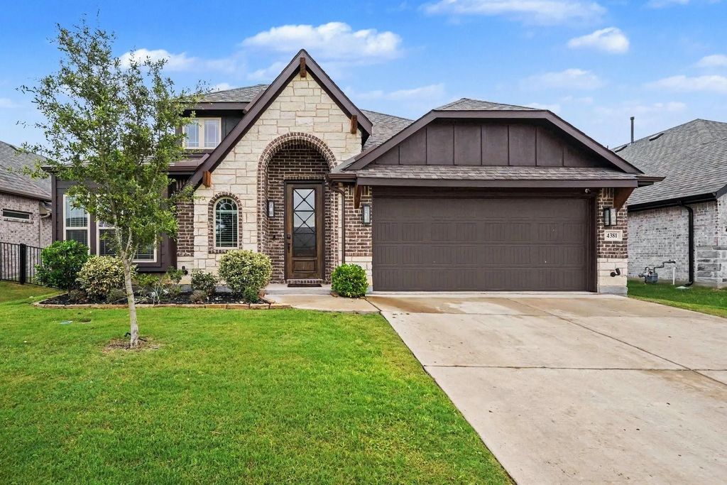 4381 Sun Meadow Drive, Joshua