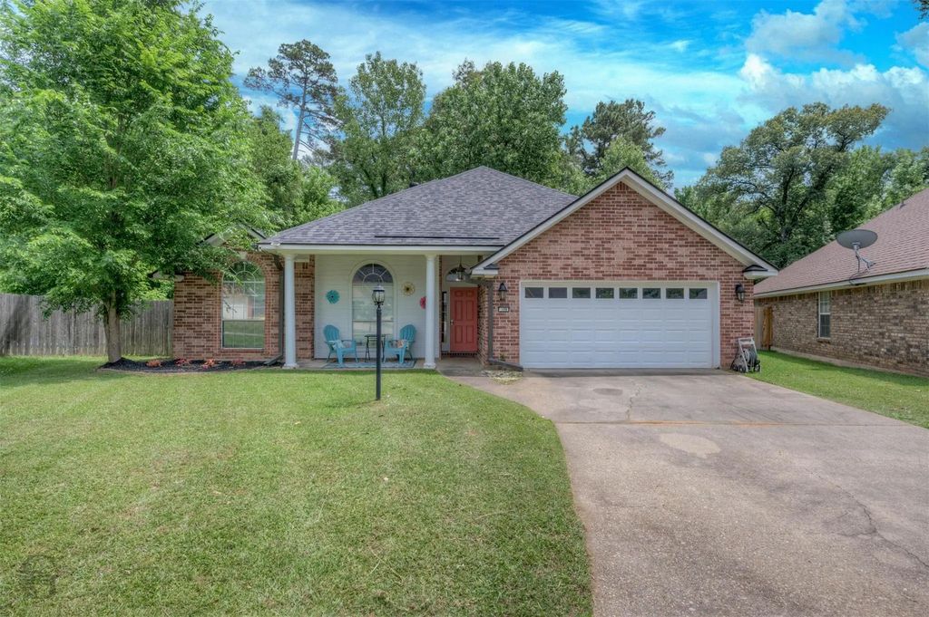 108 Olive Street, Haughton