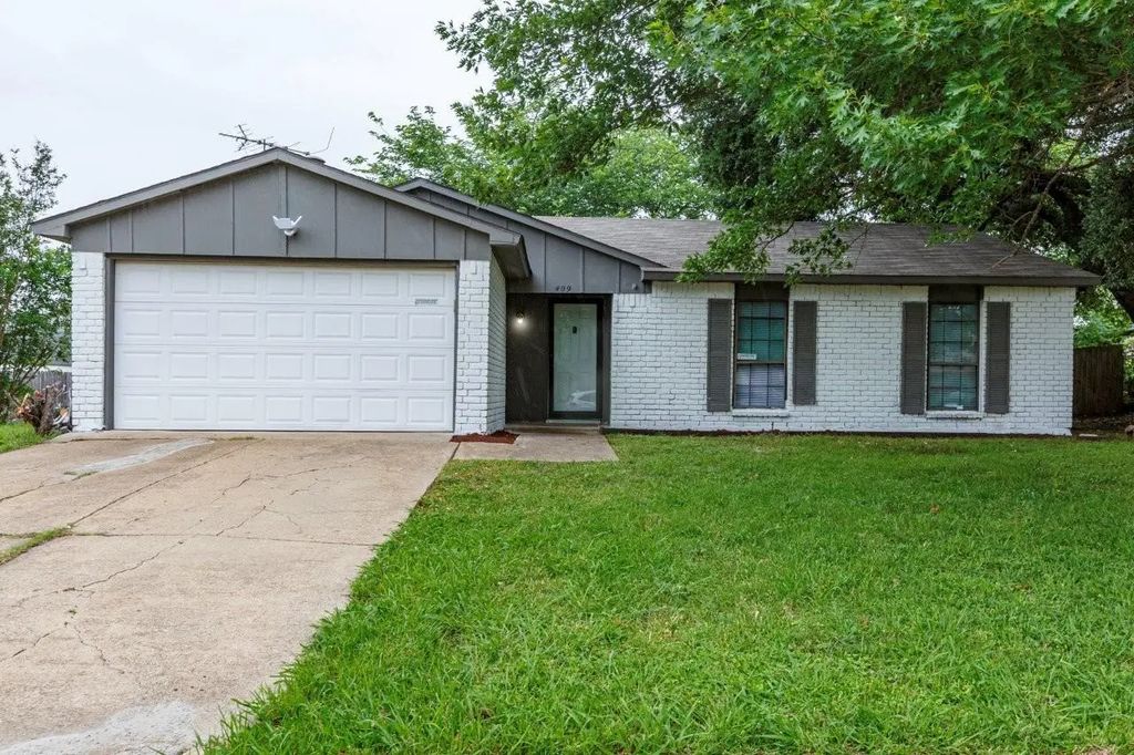 409 Rockcrest Drive, Mesquite