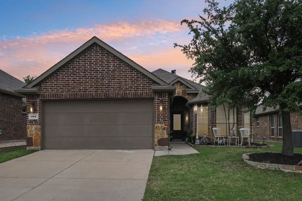 204 Rugby Lane, McKinney
