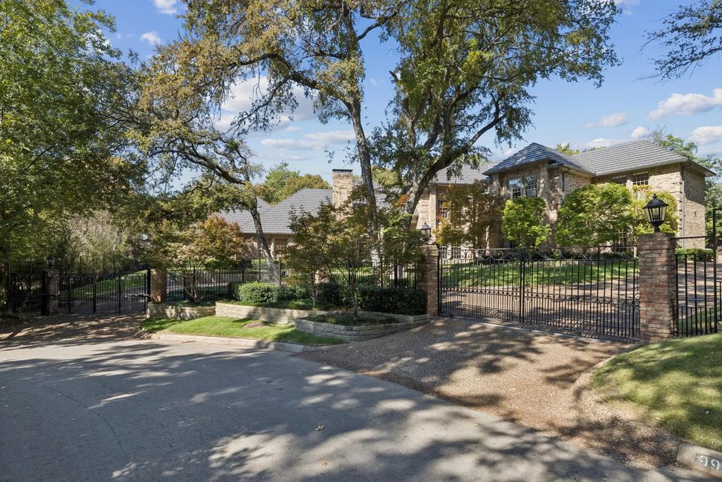 9941 Strait Lane, Dallas