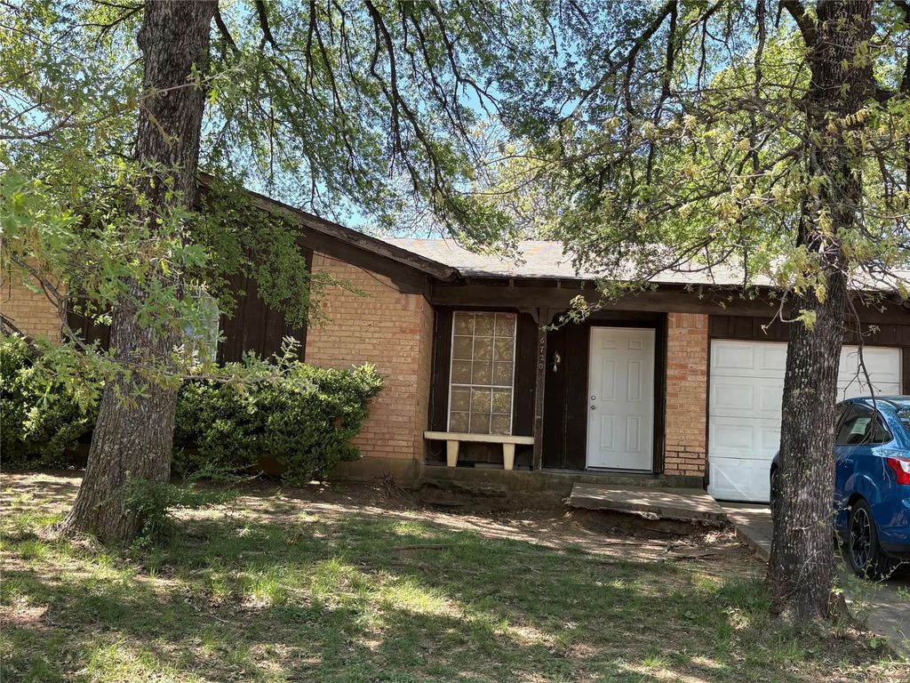 6720 Trailwood Drive, Forest Hill