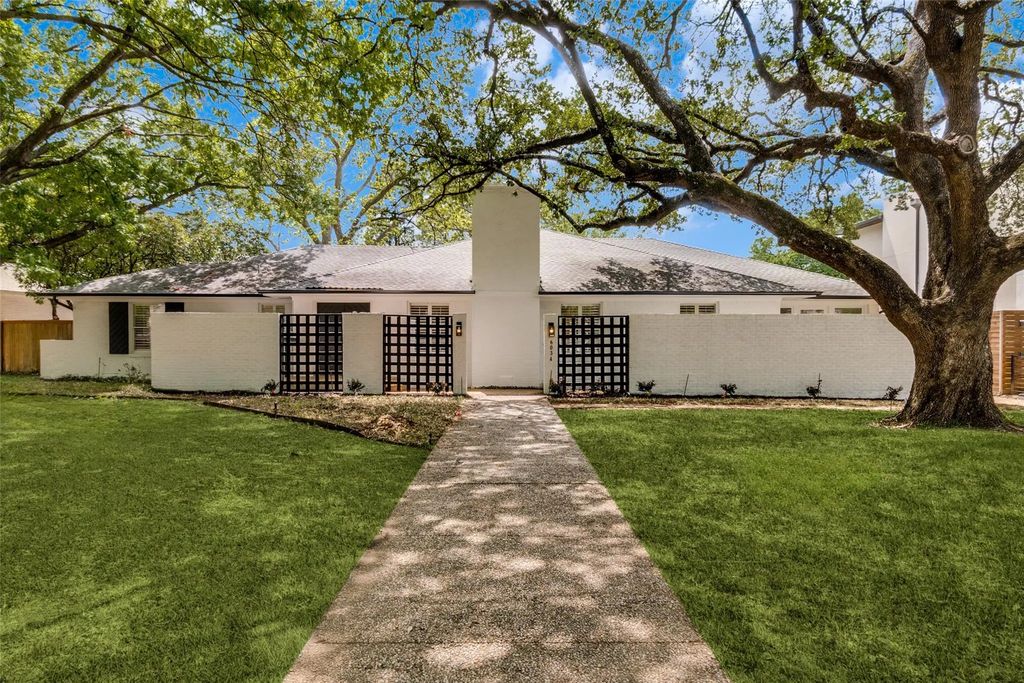 6034 Prestonshire Lane, Dallas