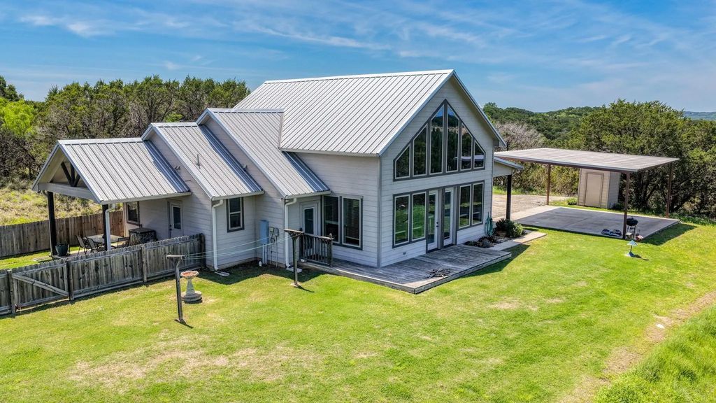 2807 Wind Point Court, Tolar