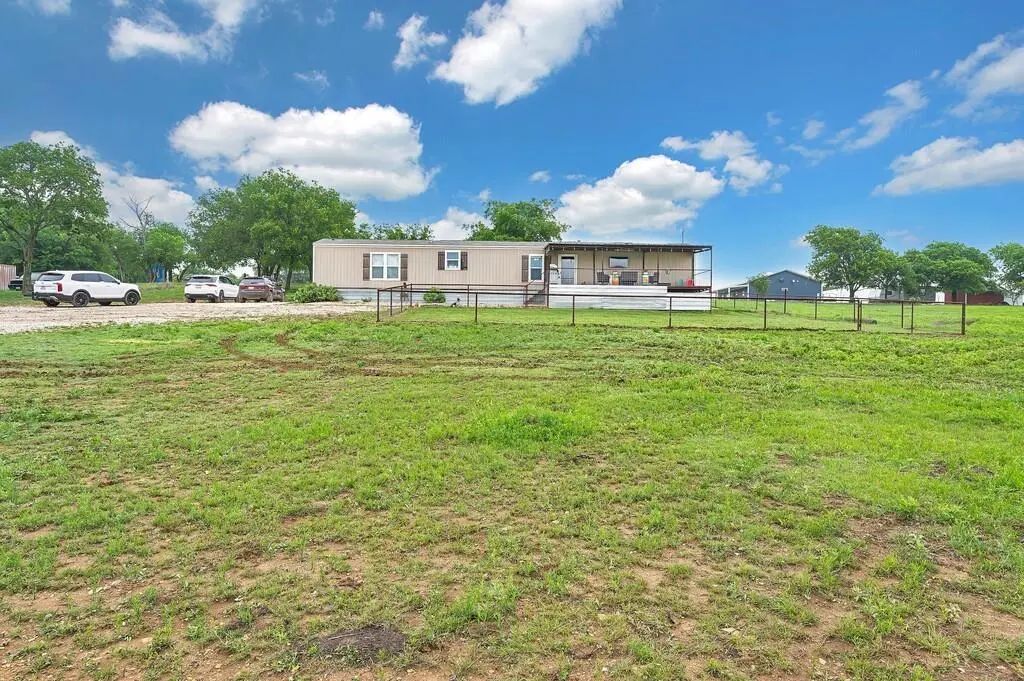 1200 Blue Cut Road N, McGregor