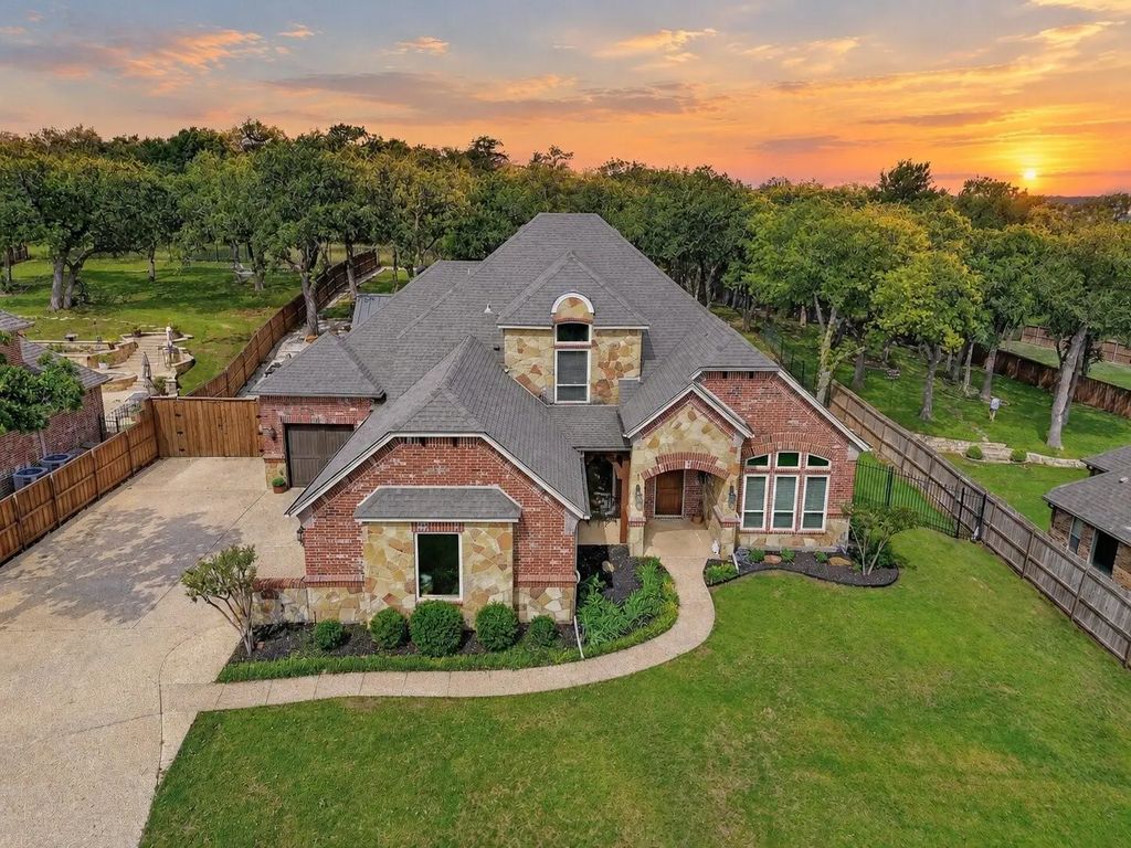 12601 Indian Creek Drive, Fort Worth