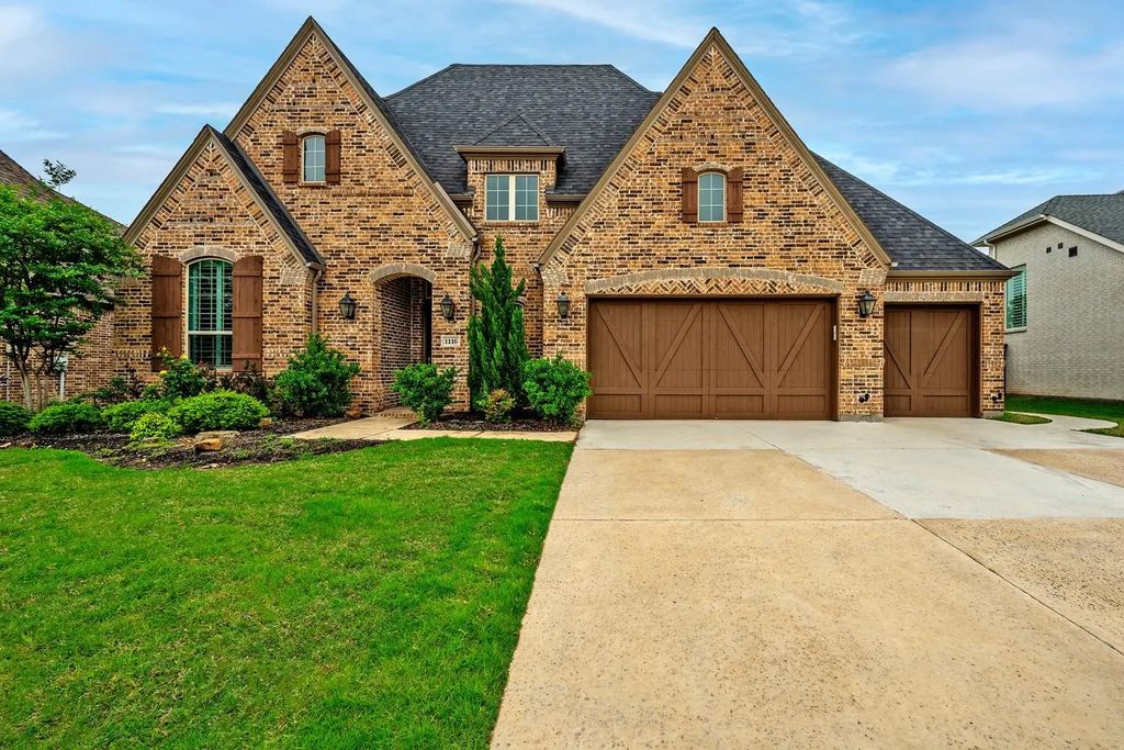 1116 Lake Hills Trail, Roanoke