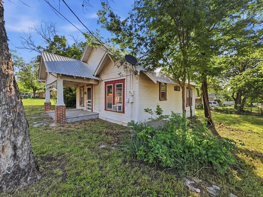 908 S Rice Street, Hamilton