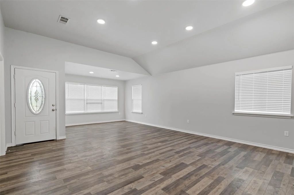 1100 Primrose Drive, Sanger
