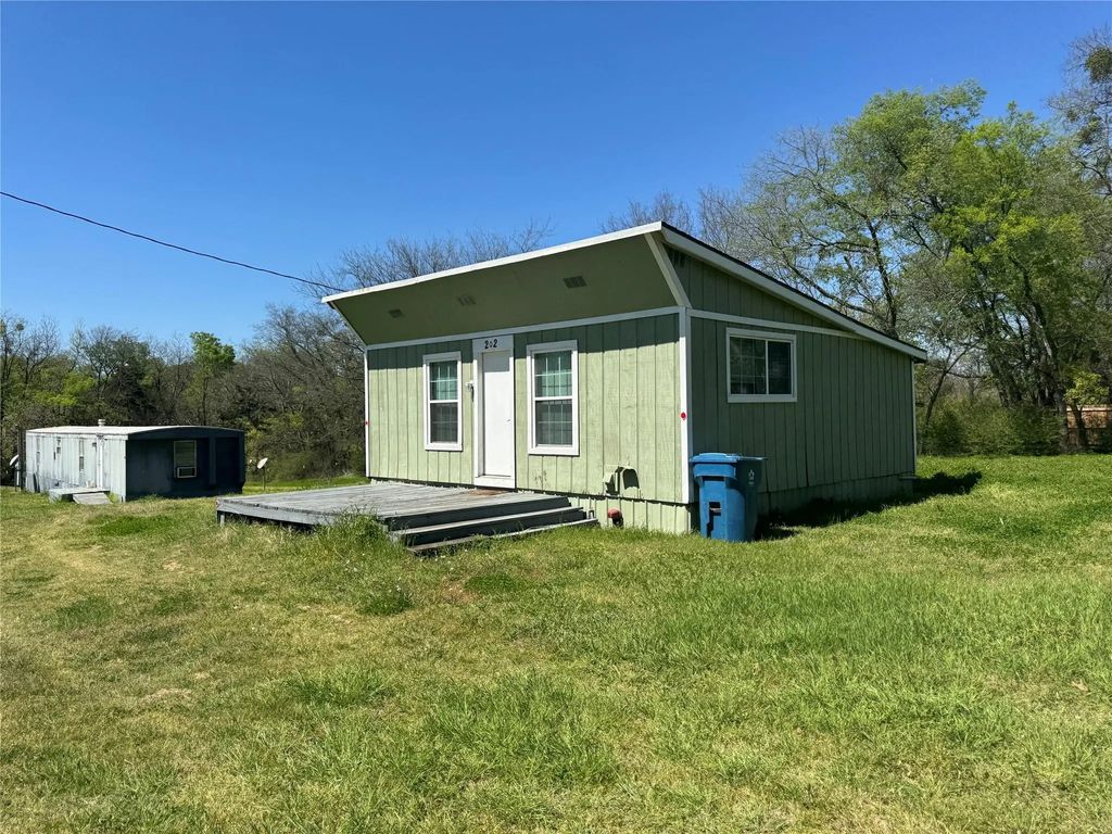 202 W Tarrant Street, Cumby