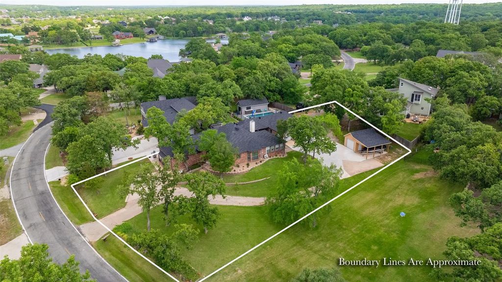 205 Kiowa Drive E, Gainesville