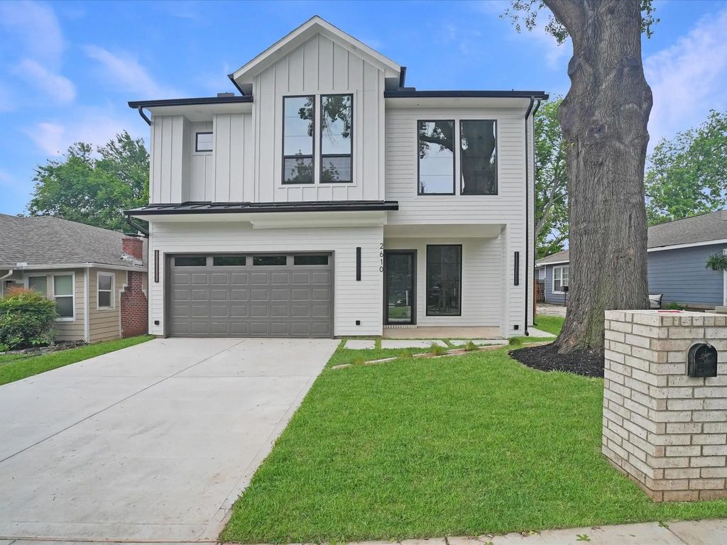 2610 Emmett Street, Dallas