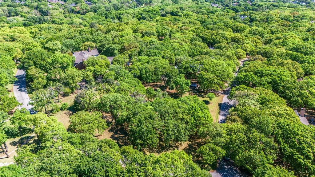 2904 Hickory Hill Lane, Colleyville