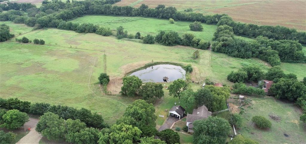 18018 County Road 661, Farmersville