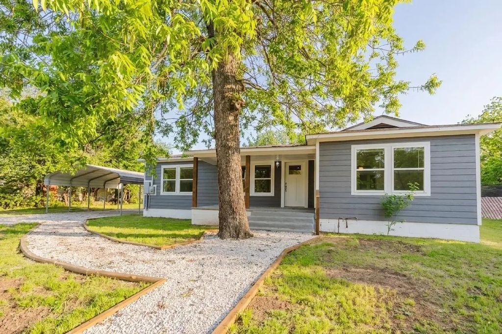 524 W Roberts Street, Gorman