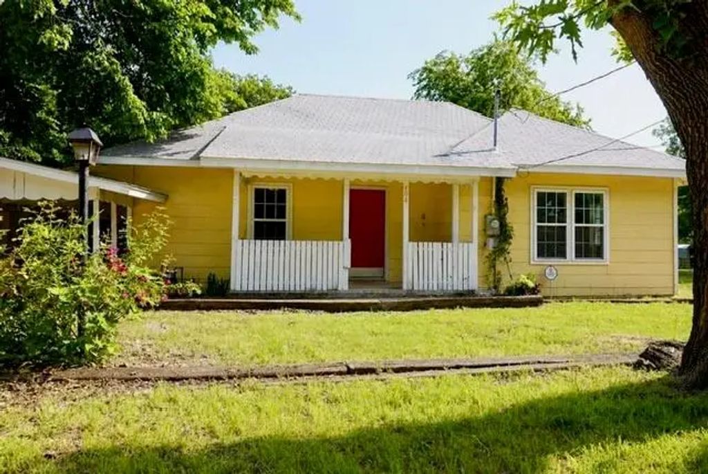 404 W Elm Street, Alvord