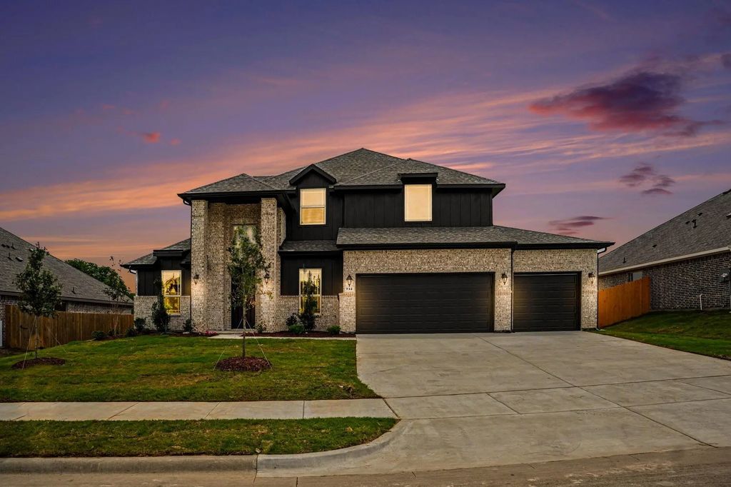 732 Candace Drive, DeSoto