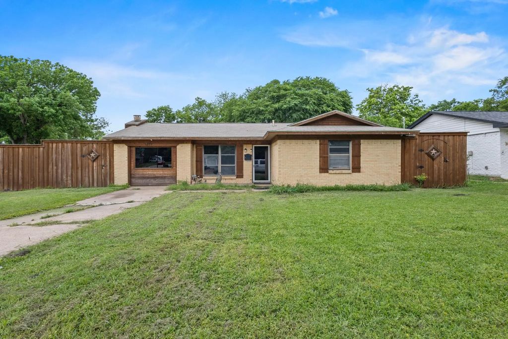 1201 Juanita Street, Mesquite
