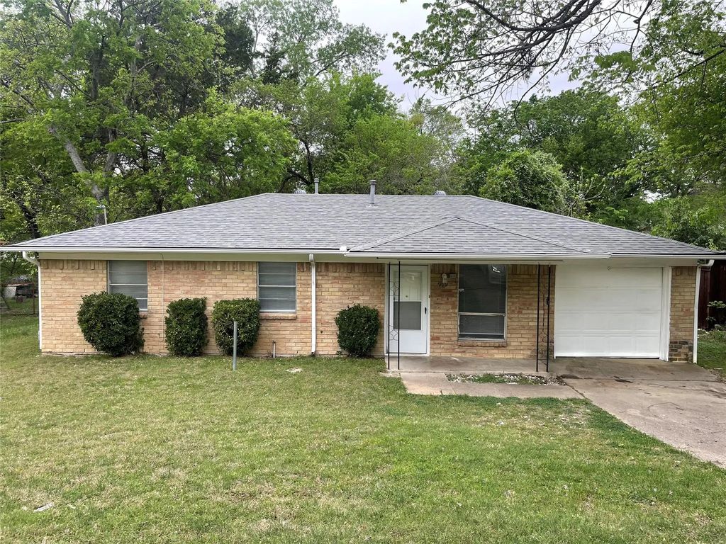 919 Southloop Drive, Duncanville