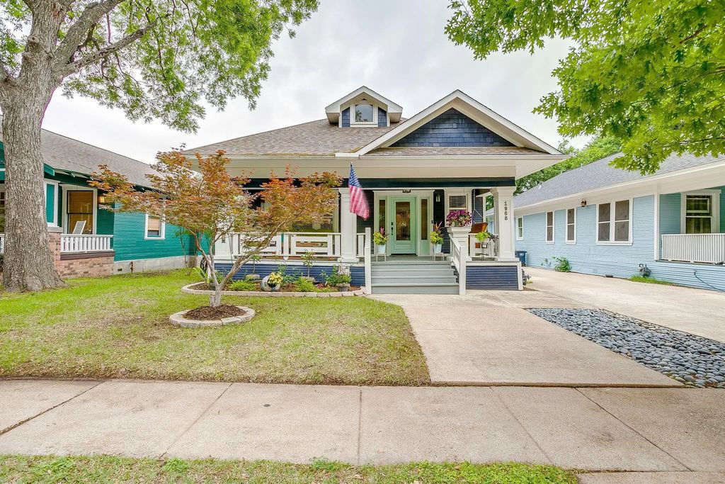 1968 Alston Avenue, Fort Worth