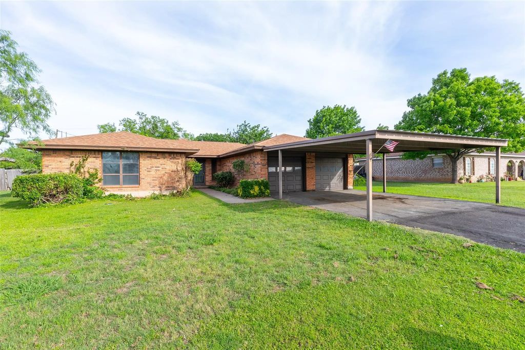 1424 Sunset Drive, Baird