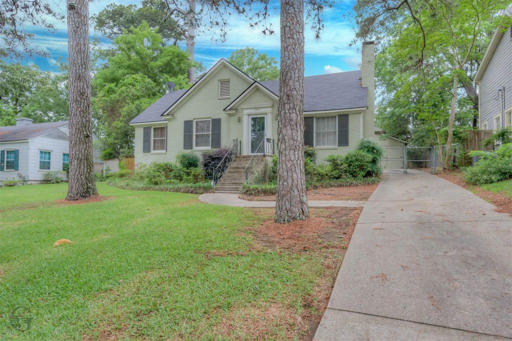 3928 Richmond Avenue, Shreveport