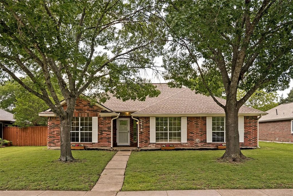 2414 Mapleridge Drive, Garland