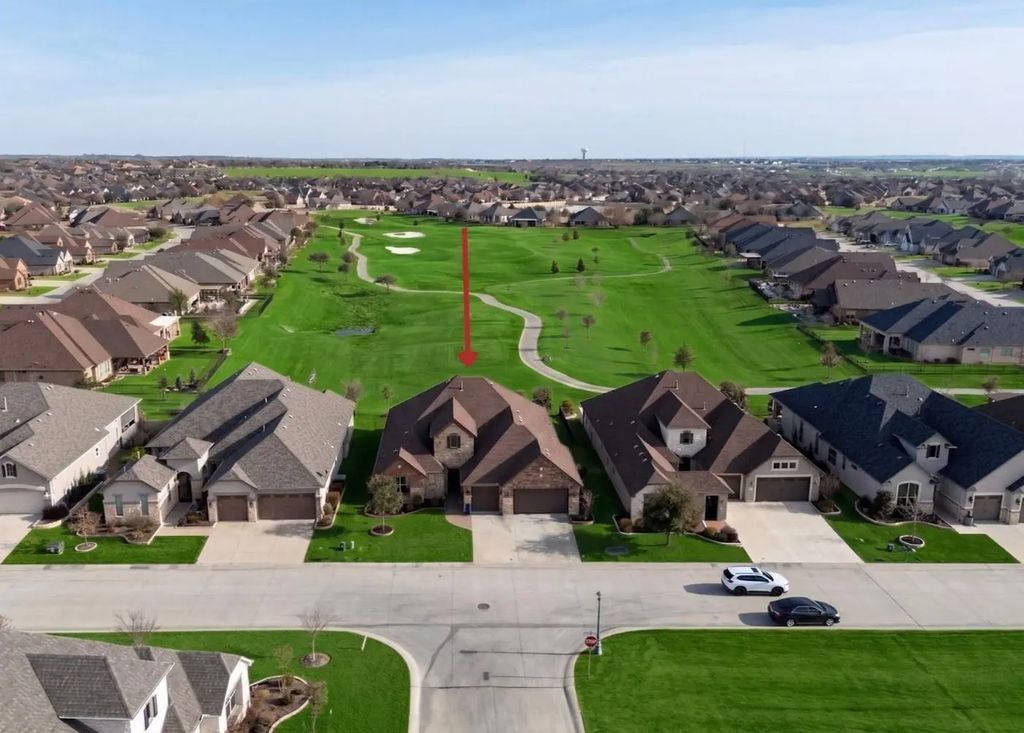 12213 Grosbeak Drive, Denton