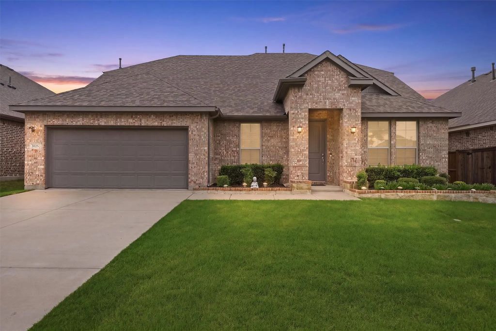 2025 Eagle Boulevard, Fort Worth