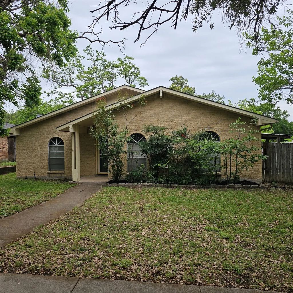 2905 Dove Meadow Drive, Garland