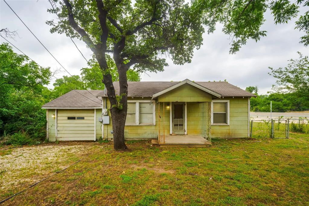 1202 Lindsey Street, Denton