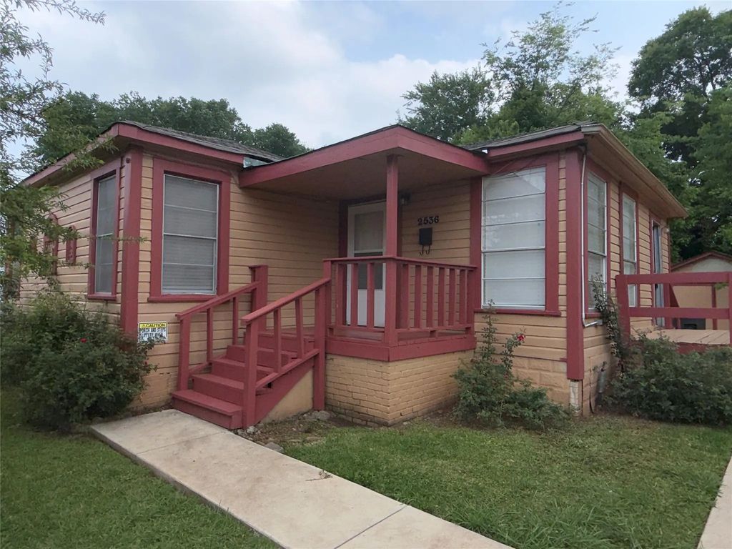 2536 Northside Drive, Bossier City
