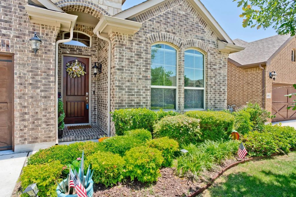 124 Gill Point Lane, Aledo