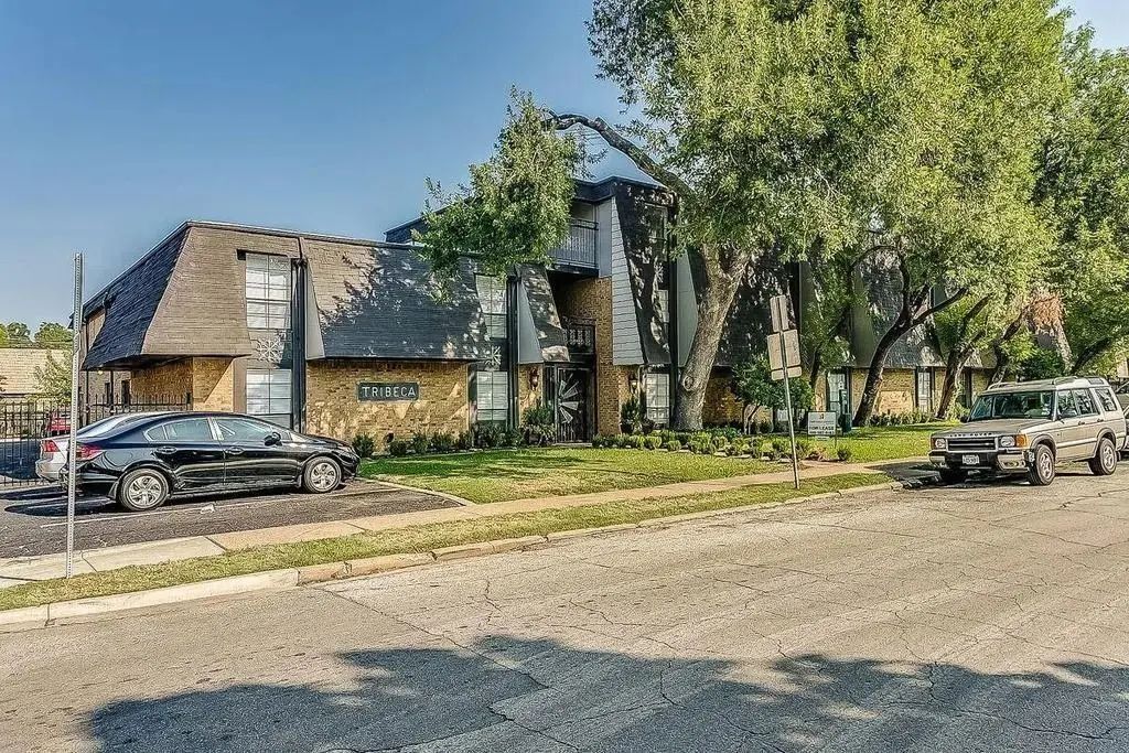 2805 Reagan Street 206, Dallas