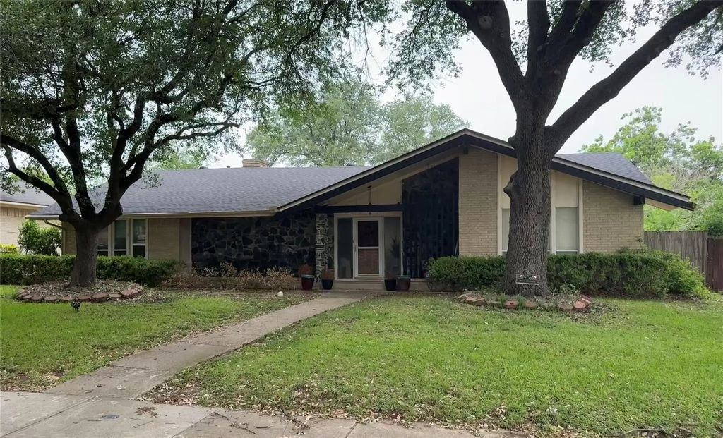 2137 Sea Island Drive, Dallas